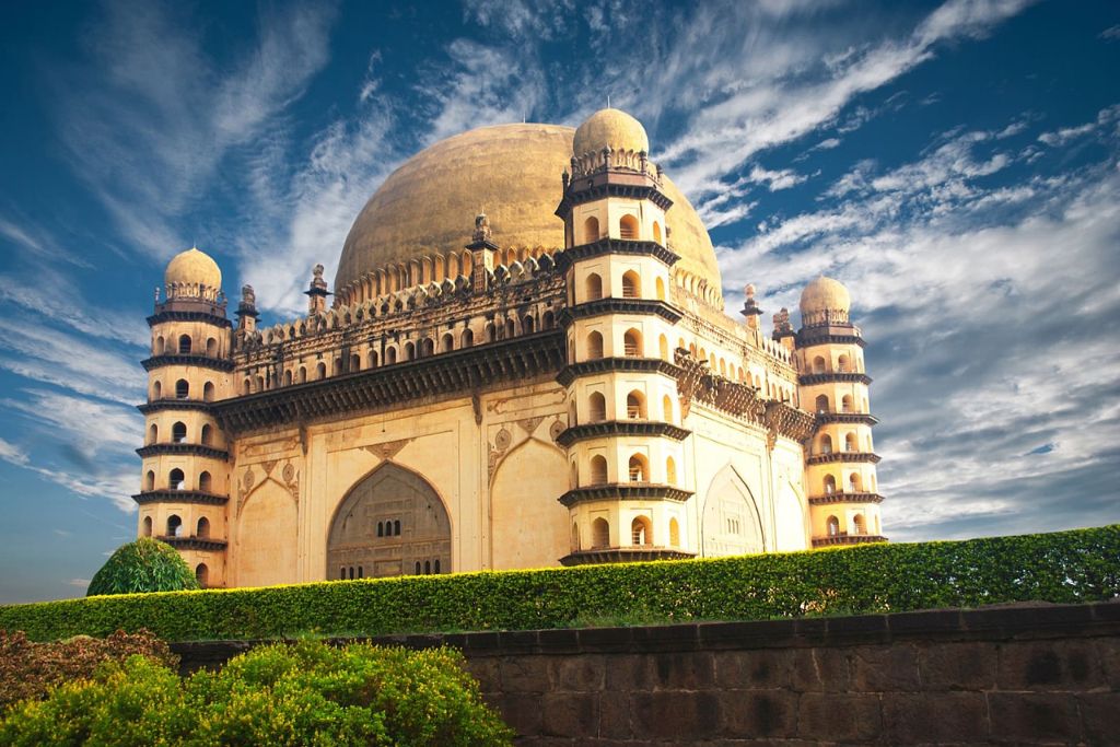 Gol Gumbaz – The Black Taj Mahal, top place to visit in Karnataka