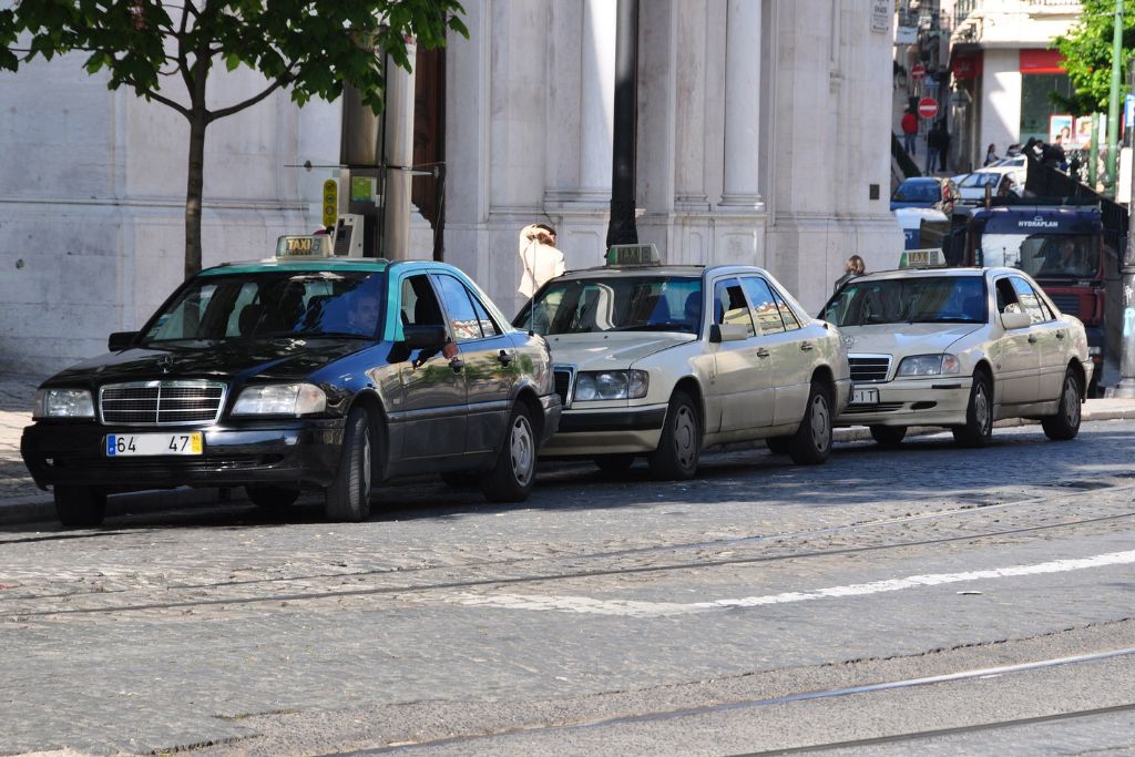 Are Taxis Safe in Lisbon